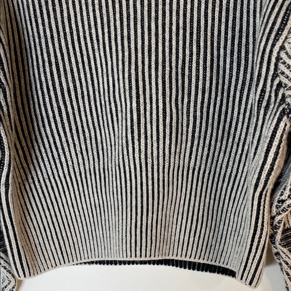 Boho & Other Stories Contrast Knit Sweater - Wool Blend. Small - Picture 14 of 15